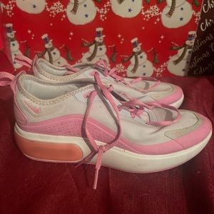 Nike Womens Sneakers